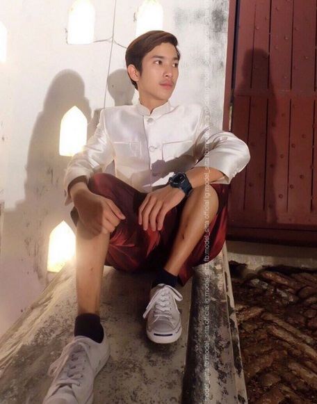 "โมเดล ศิฐฑา"  หนุ่มละอ่อน  วัย18 ปี  ผู้รับบท "พระปิ่นศิลป์ชัย แก้วหน้าม้า"