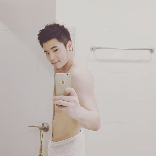 ข่าวร้อน!! หมีขาวหลุดออกจากกรง เป้าแน่น นมหวาน