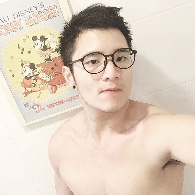 ข่าวร้อน!! หมีขาวหลุดออกจากกรง เป้าแน่น นมหวาน
