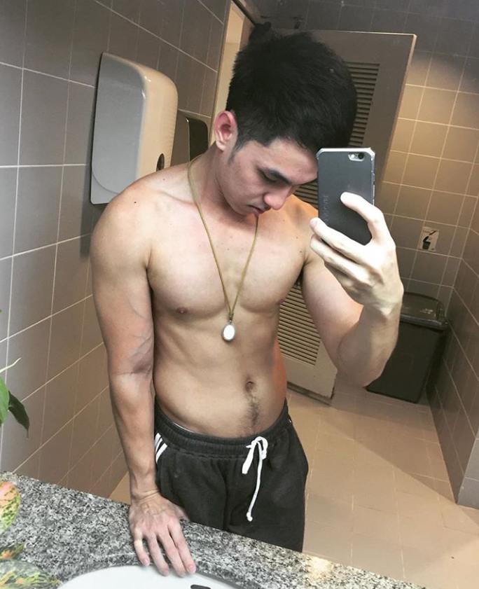 ขบที่นมเขาเบา ๆ 557
