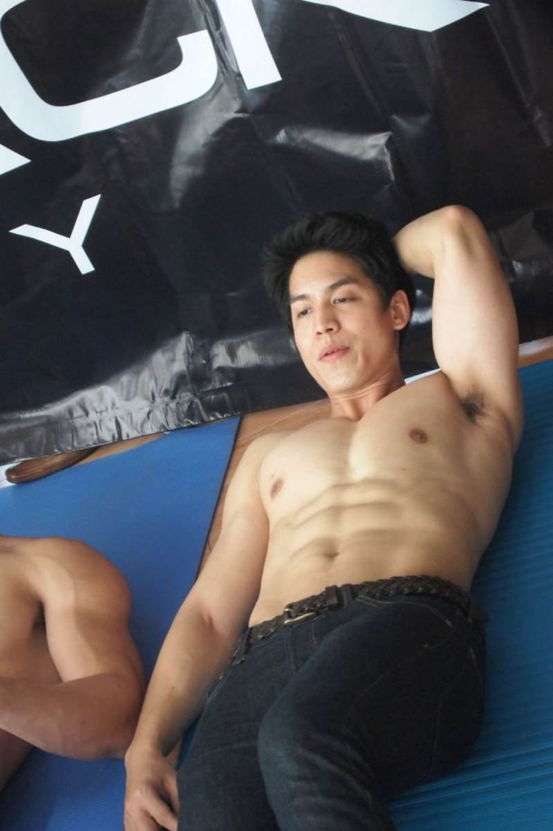 แล้วถ้าเป็นหนุ่มพอลล่ะ น้ำเธอจะออกมาสักกี่ลิตร ตอบสิฉันถาม 566