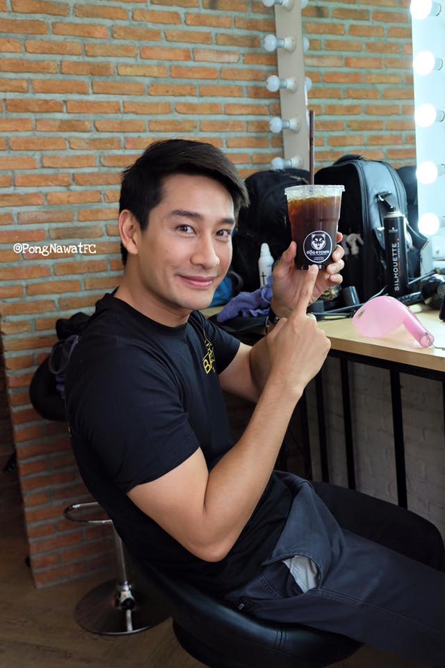 ป้อง-ณวัฒน์ @ เบี้องหลังถ่ายแบบนิตยสาร AROUND Magazine ฉบับเดือน มีนาคม 2559