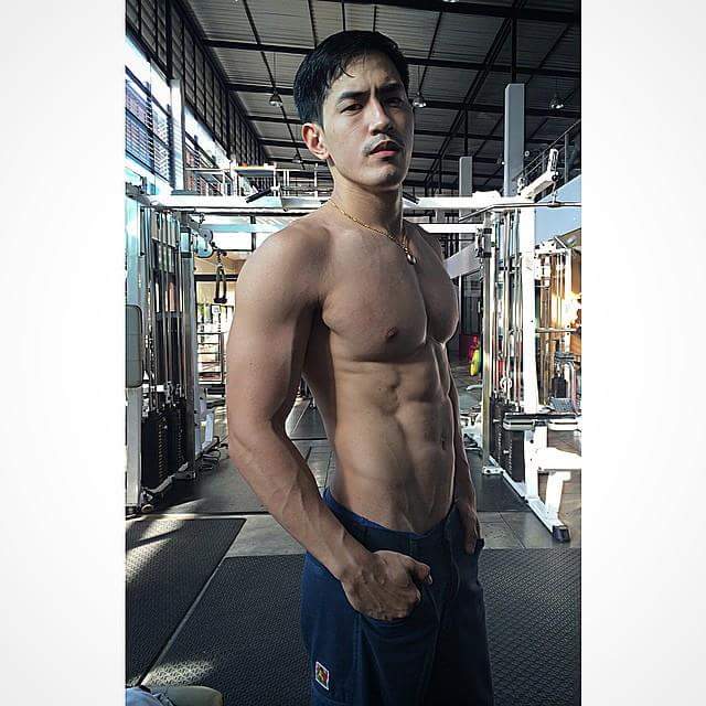 แจกหลัวกันหน่อยครับ  พี่อั๋น  ผัวอุ้ยหลัวเบอร์หนึ่งของหลายๆคน  ฉันเชื่อ 574