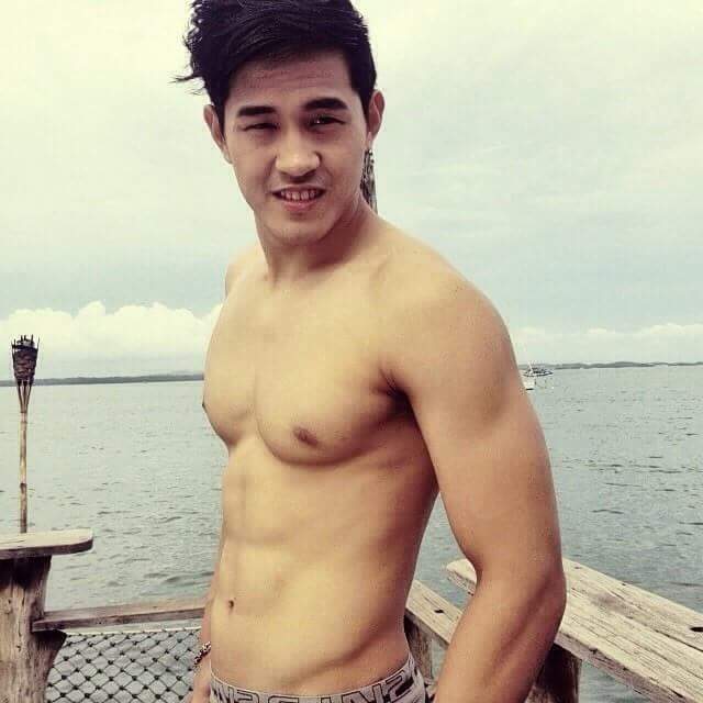 แจกหลัวกันหน่อยครับ  พี่อั๋น  ผัวอุ้ยหลัวเบอร์หนึ่งของหลายๆคน  ฉันเชื่อ 574