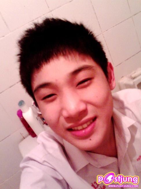 ทุกคนก็เคยพลาดมาก่อนทั้งนั้น  ตอนพี่อายุ 16 พี่ก็เคยพลาดเหมือนกัน   (ไม่เกี่ยวกับภาพของดาราที่จะนำเสนอต่อไปนี้เลยนะ)