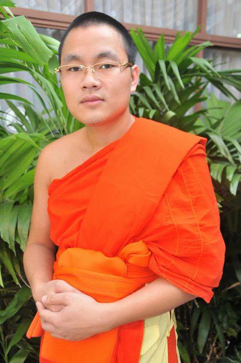 พระครูปลัดธีรเดช ชุตินธโร