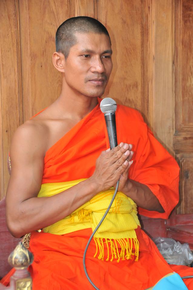 พระครูปลัดธีรเดช ชุตินธโร