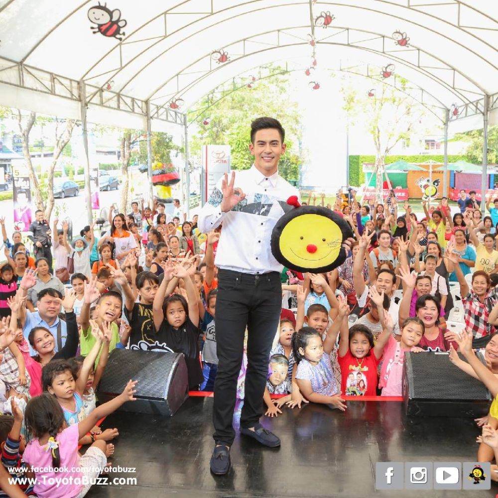 เต้ย พงศกร ที่โตโยต้าบัสส์ สาขาเสรีไทย
