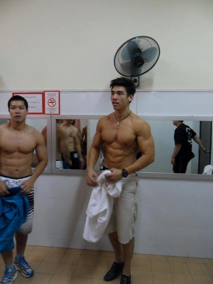 หนึ่ง สอง สาม เอาล่ำเบอร์ไหนครับ 581