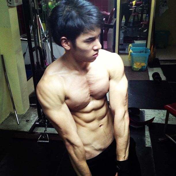 หนึ่ง สอง สาม เอาล่ำเบอร์ไหนครับ 581