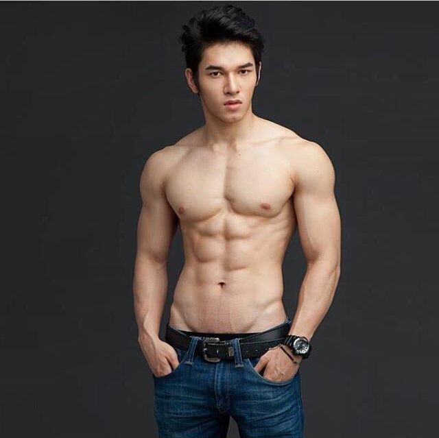 หนึ่ง สอง สาม เอาล่ำเบอร์ไหนครับ 581