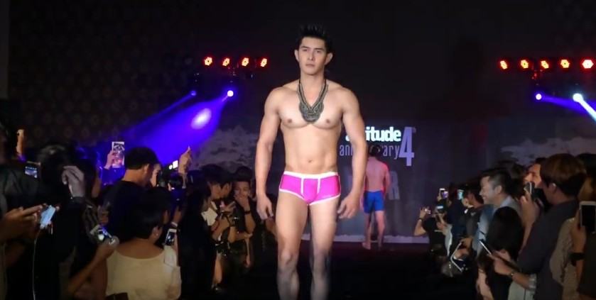 หวนคำนึงคิดถึง.. attitude party 2015 ปีที่แล้ว... เป้า....เป้าหมาย  หมายเลข#1