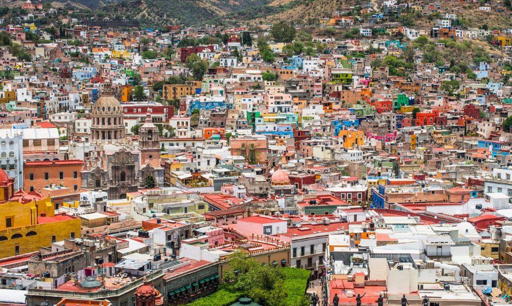 Latin America สีสันจับใจ