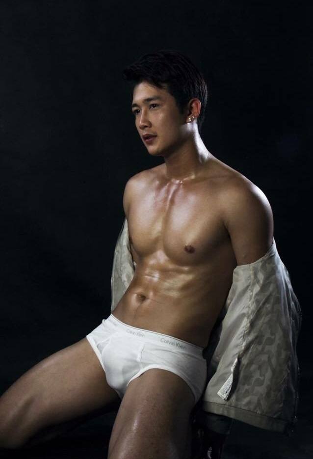 Hot guy in underwear 125