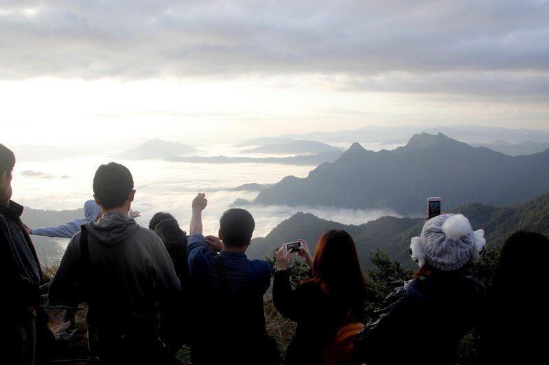 ชมทิวทัศน์สวยๆ ที่ภูชีฟ้า