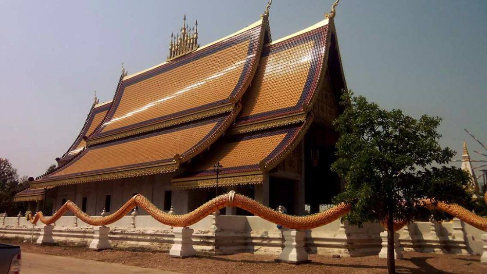พระธาตุพนมจำลอง จังหวัดกาฬสินธุ์