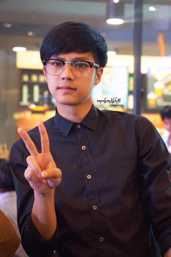 หนุ่มฮอต!! แบงค์ ธิติ หล่อแซ่บจริงๆ หนุ่มน้อยคนนี้