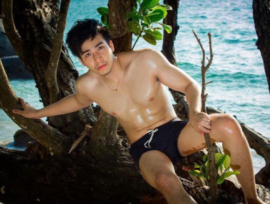 ถอดโชว์เรือนร่าง 1065