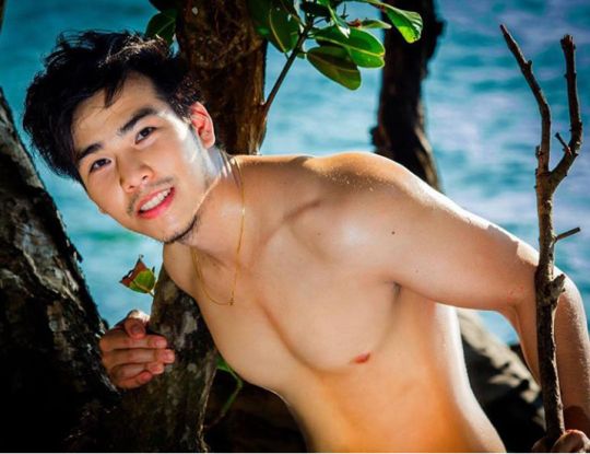 ถอดโชว์เรือนร่าง 1065