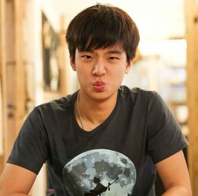 พรุ่งนี้วันอาทิตย์  หยุดงาน 608