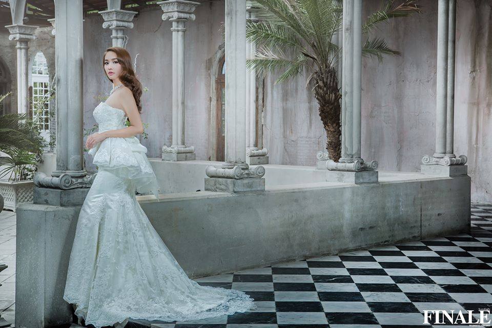 มิน พีชญา ในชุดเจ้าสาวสุดหรูหราอลังการ ^_^