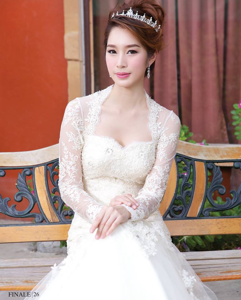 "ฐิสา วริฏฐิสา" นางเอกช่อง 7 ในชุดเจ้าสาว
