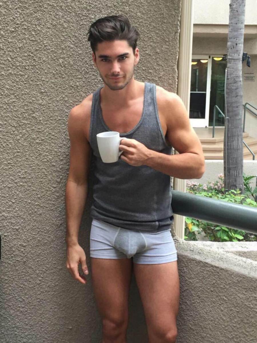 Hot guy in underwear 128