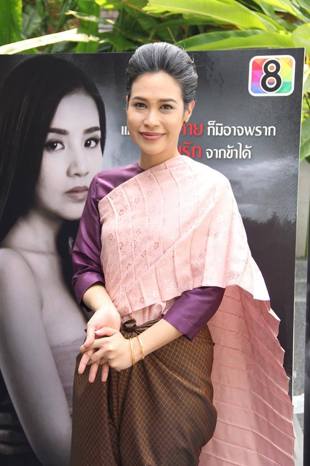 &ldquo;ช่อง 8&rdquo;บวงสรวง &ldquo;แม่นาก&rdquo; ดึง ใบเตย-มาร์ติน ปลุกตำนานรักอมตะ