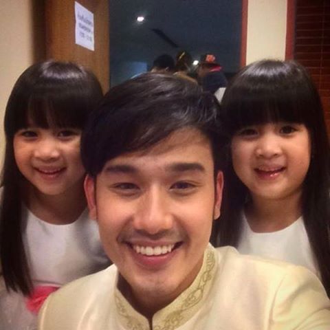 ขอมา..จัดให้!! หนุ่ม"ท๊อป"หล่อแซ่บมีเสน่ห์แบบนี้ไง มิน่า สาวแท้ สาวเทียม เก้งกวาง ถึงชอบกันนักหนา!