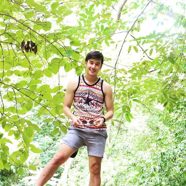 ขอมา..จัดให้!! หนุ่ม"ท๊อป"หล่อแซ่บมีเสน่ห์แบบนี้ไง มิน่า สาวแท้ สาวเทียม เก้งกวาง ถึงชอบกันนักหนา!