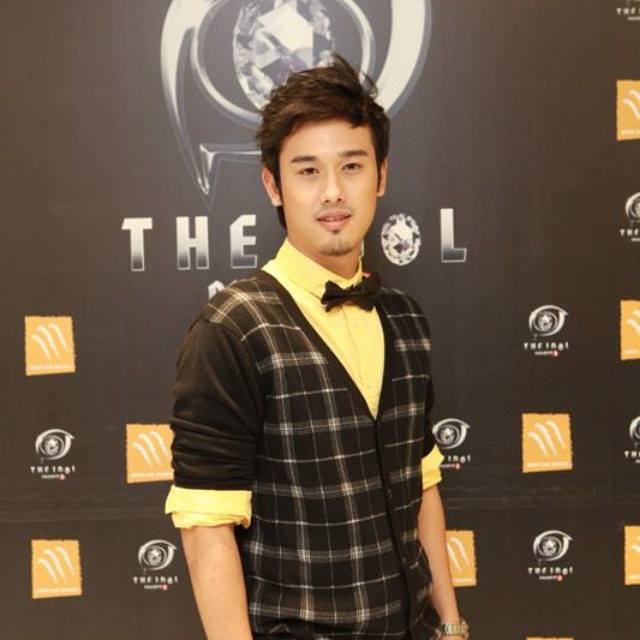 ขอมา..จัดให้!! หนุ่ม"ท๊อป"หล่อแซ่บมีเสน่ห์แบบนี้ไง มิน่า สาวแท้ สาวเทียม เก้งกวาง ถึงชอบกันนักหนา!