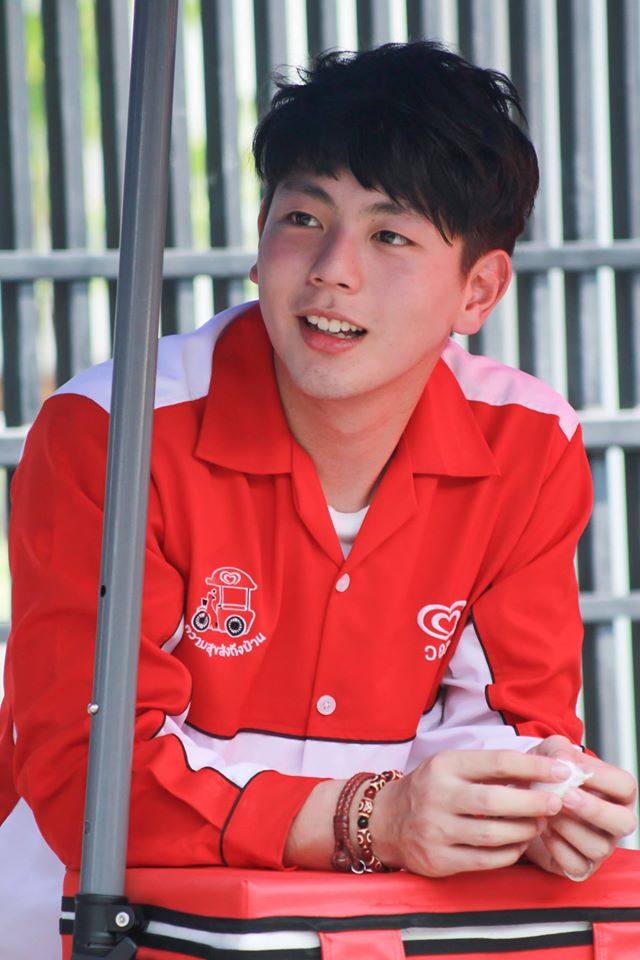 เด็กขายไอติมน่ารักๆ