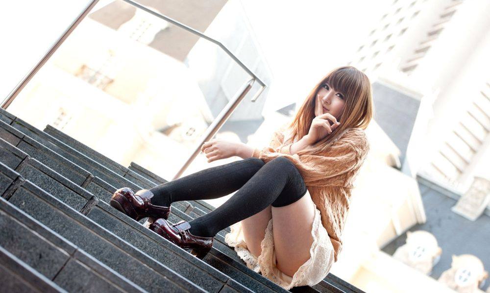 มหึมา Bigsize กับ Momoka Nishina