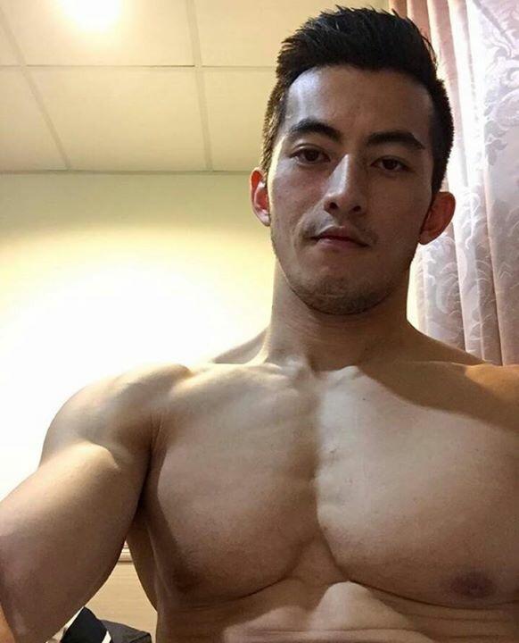 ผู้ชายวันเสาร์