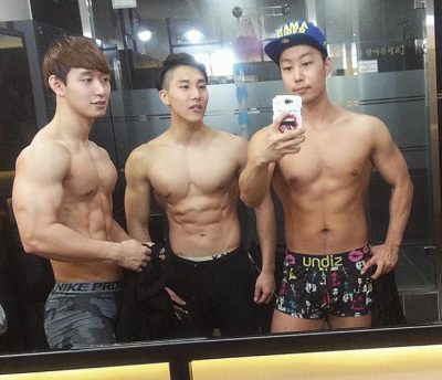 ผู้ชายวันเสาร์