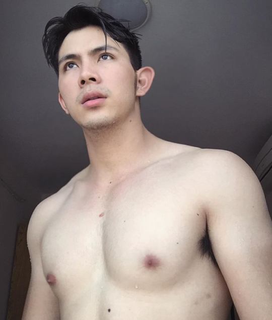 ผู้ชายวันเสาร์