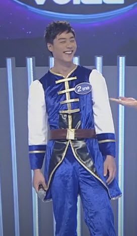หนุ่มหน้าใส+เป้ากระเเทกตา