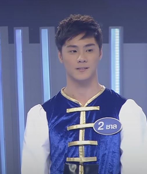 หนุ่มหน้าใส+เป้ากระเเทกตา