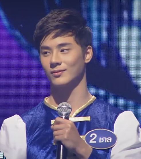 หนุ่มหน้าใส+เป้ากระเเทกตา