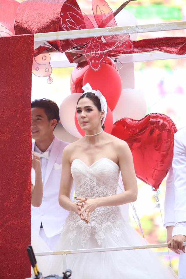 เป๊ะปังอลังการ! ส่องพาเหรดซุปตาร์ฉลองครบ 46 ปี ช่อง 3.... จาก IG ซุปตาร์