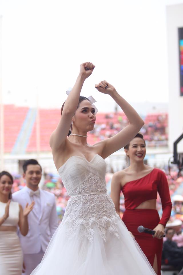 เป๊ะปังอลังการ! ส่องพาเหรดซุปตาร์ฉลองครบ 46 ปี ช่อง 3.... จาก IG ซุปตาร์