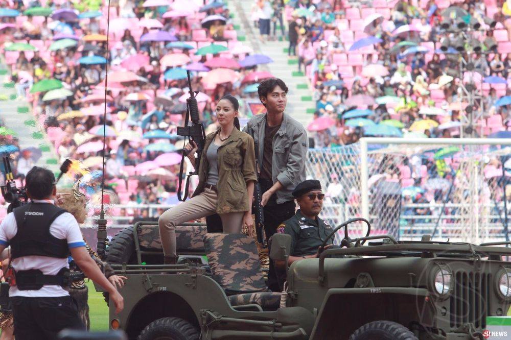 อลังการขบวนพาเหรดดารา ฉลอง 46 ปี ช่อง 3 [set 2]
