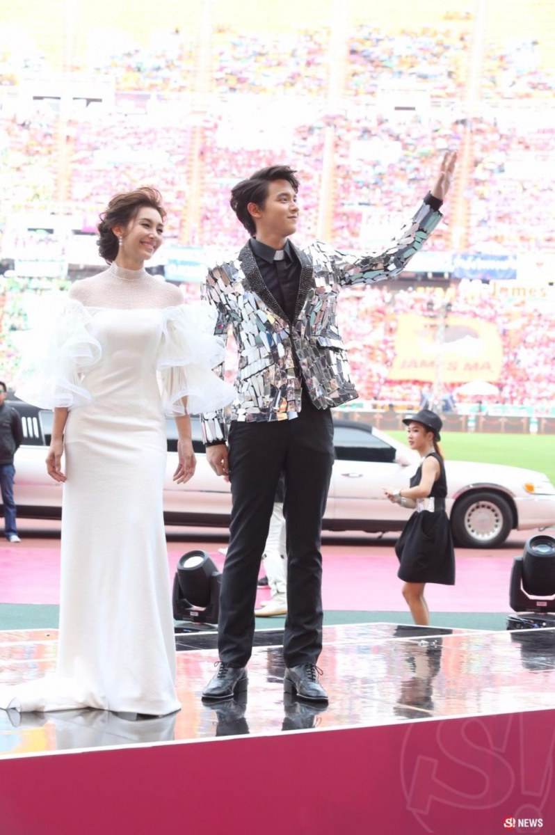 อลังการขบวนพาเหรดดารา ฉลอง 46 ปี ช่อง 3 [set 2]