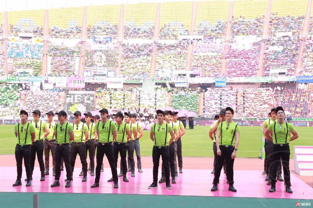 อลังการขบวนพาเหรดดารา ฉลอง 46 ปี ช่อง 3 [set 2]