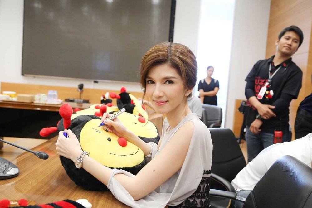 น้องมะลิกับแม่โบว์ ที่โตโยบัสส์ สาขาพระราม 2