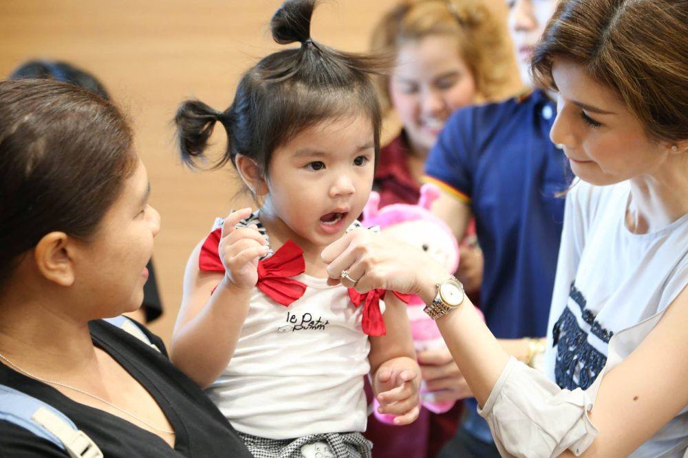 น้องมะลิกับแม่โบว์ ที่โตโยบัสส์ สาขาพระราม 2