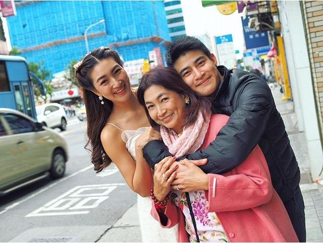 แต่งแล้ว!! &lsquo;พัตเตอร์&rsquo;น้องชาย &lsquo;แพนเค้ก&rsquo;วิวาห์พยาบาลสาว สายฟ้าเเลบ