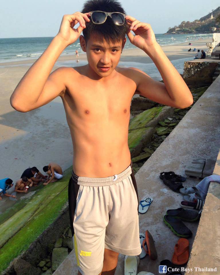 เด็กหนุ่ม 2