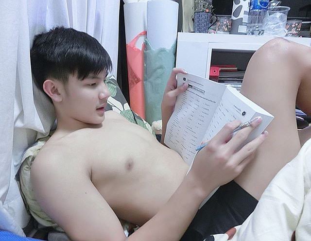 เด็กหนุ่ม 2