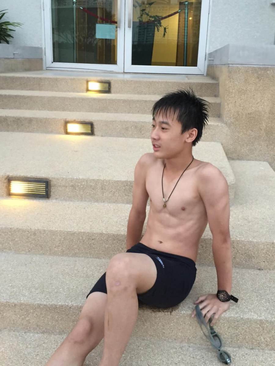 เด็กหนุ่ม 2
